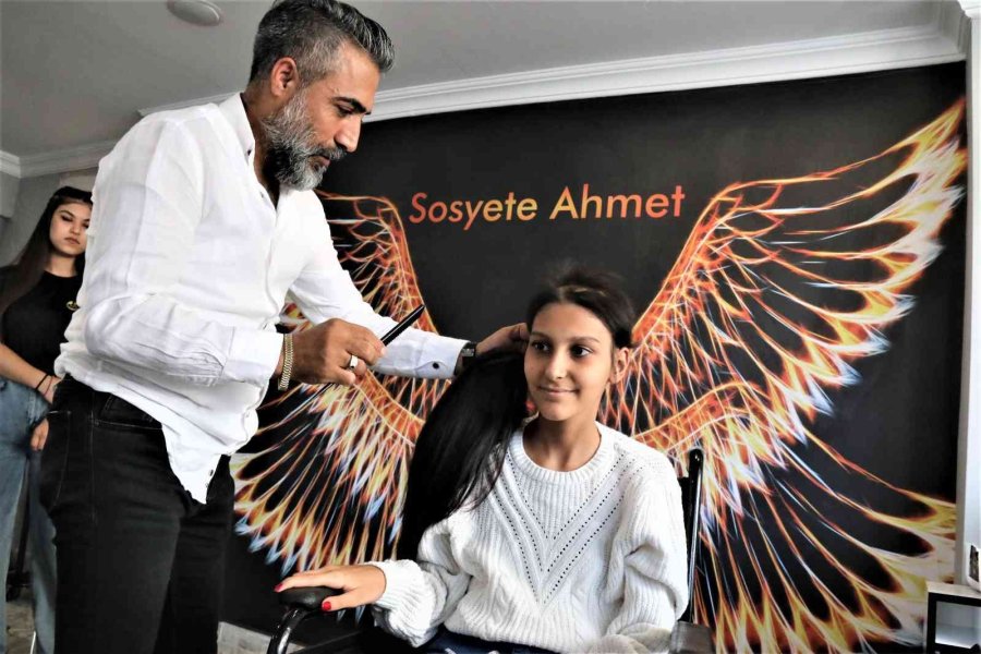 Kemoterapi Tedavisi Sonrası Saçları Dökülen Şerife’nin Yüzü Güldü