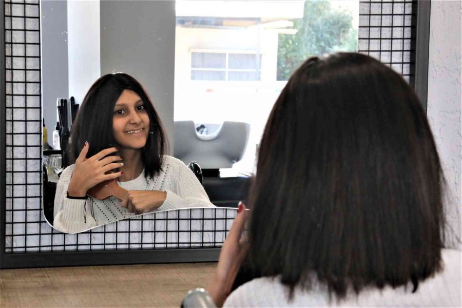 Kemoterapi Tedavisi Sonrası Saçları Dökülen Şerife’nin Yüzü Güldü