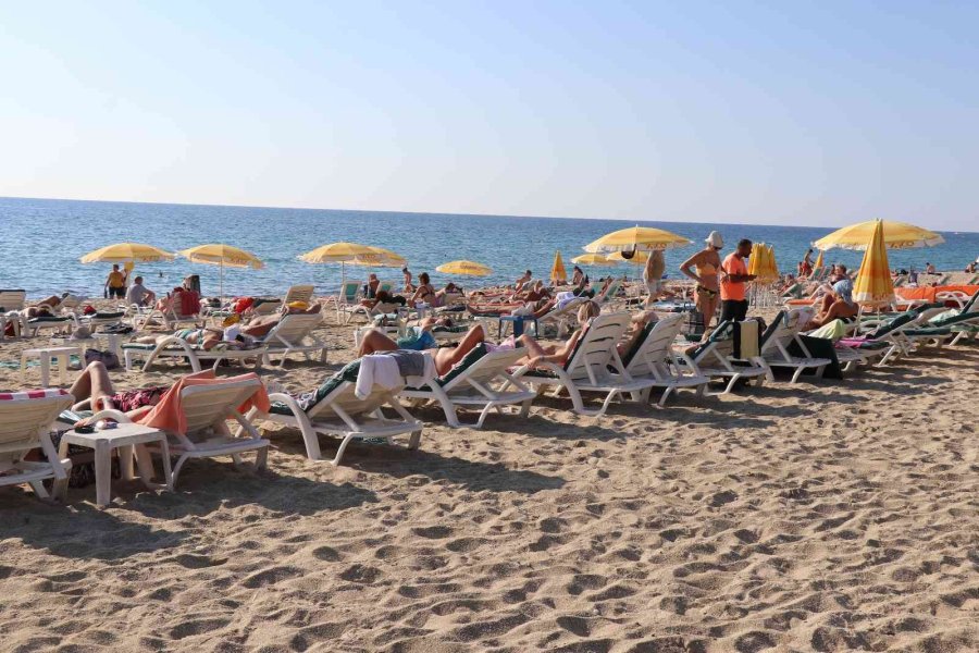 Alanya’da Kasım Ayında Yaz Günleri Yaşanıyor