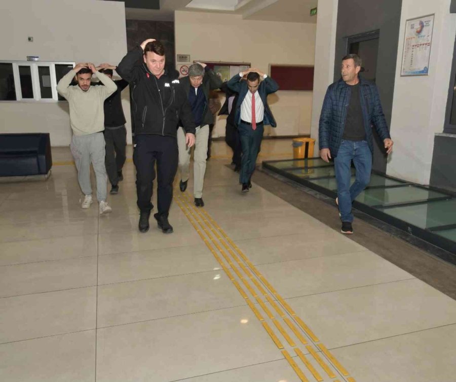 Eskişehir’deki Kyk Yurtlarında Deprem Tatbikatı Yapıldı