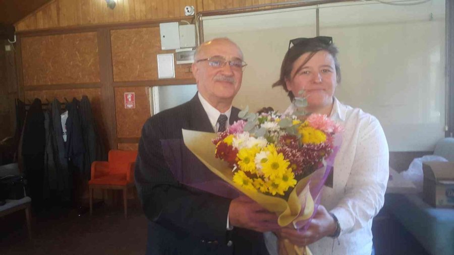 Eskişehirli 68 Yaşında Halk Ozanı Ve Devlet Sanatçısı Kâmil Sayın’a Vefa Etkinliği Düzenlendi