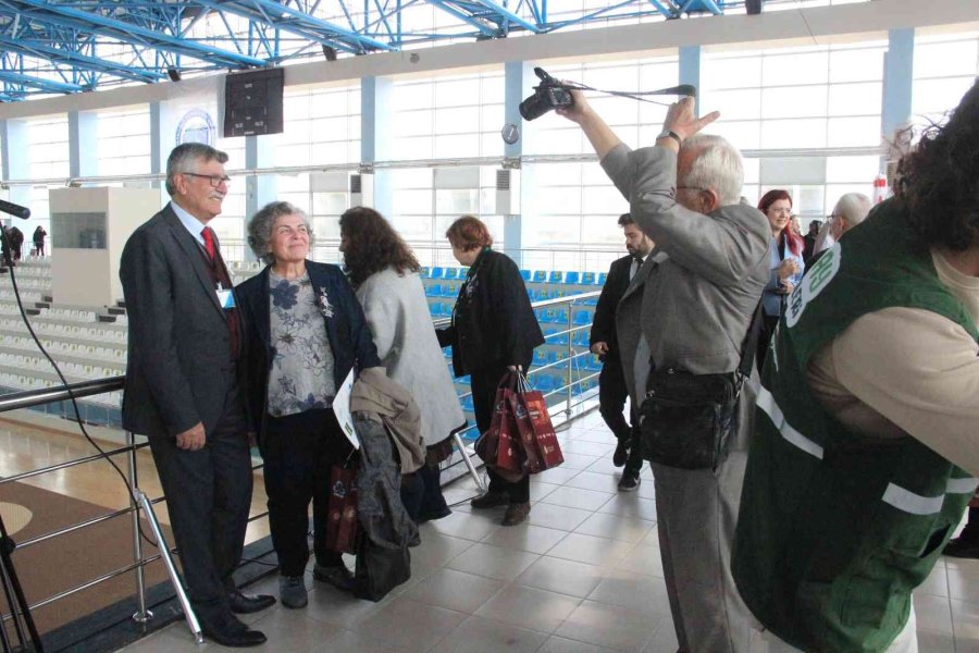 Karaman’da 3 Ton Bisküviden Yapılan Dünyanın En Büyük Buğday Başağı Mozaiği Törenle Açıldı