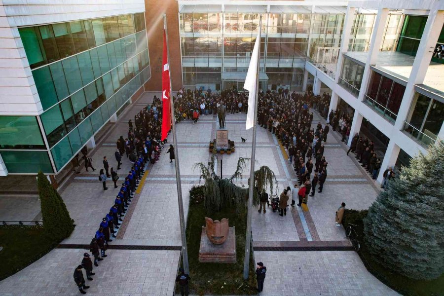 Tepebaşı’ndan Ata’ya Saygı Duruşu