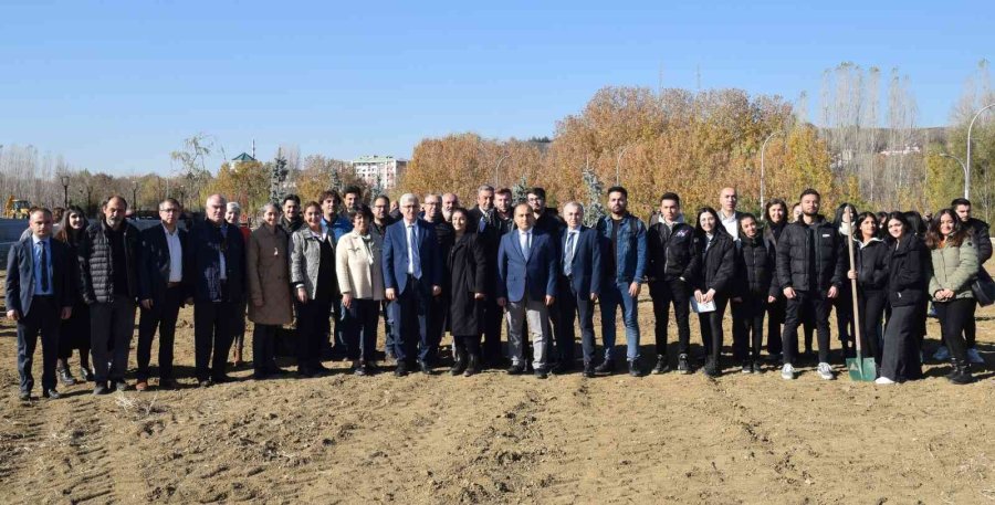 Esogü’de Milli Ağaçlandırma Günü Kutlandı