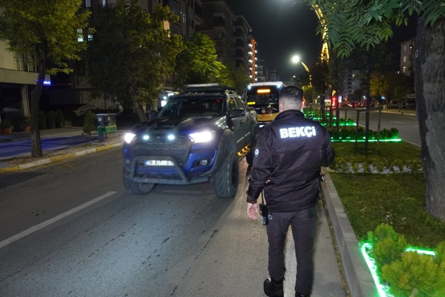 Aksaray’da Huzur Ve Güven Uygulamaları Aralıksız Sürüyor