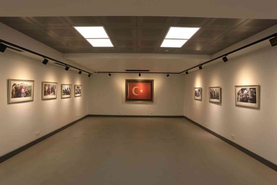 Fotoğraflarla Atatürk Sergisi Kepez’de
