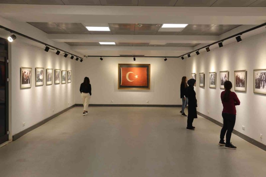 Fotoğraflarla Atatürk Sergisi Kepez’de