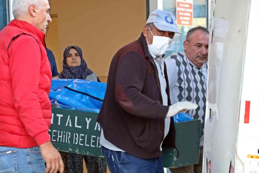 Arkadaşının Çizdiği Krokiyle Kanalizasyonda Bulunan Oğlunun Cenazesini 2 Ay Sonra Alabildi