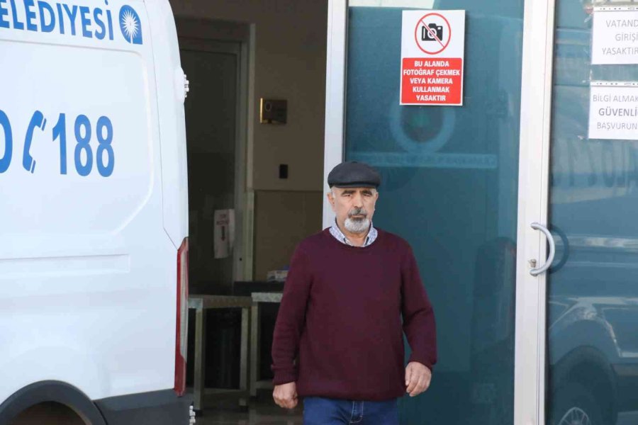 Rus Boksörün Tuvalet Ücretini Ödememek İçin Dövmesi Sonucu Ölen Adamın Cenazesi Teslim Alındı