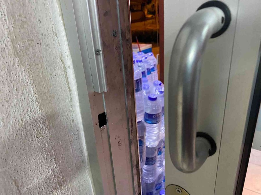 Antalya’da Levyeli Hırsız Durdurulamıyor