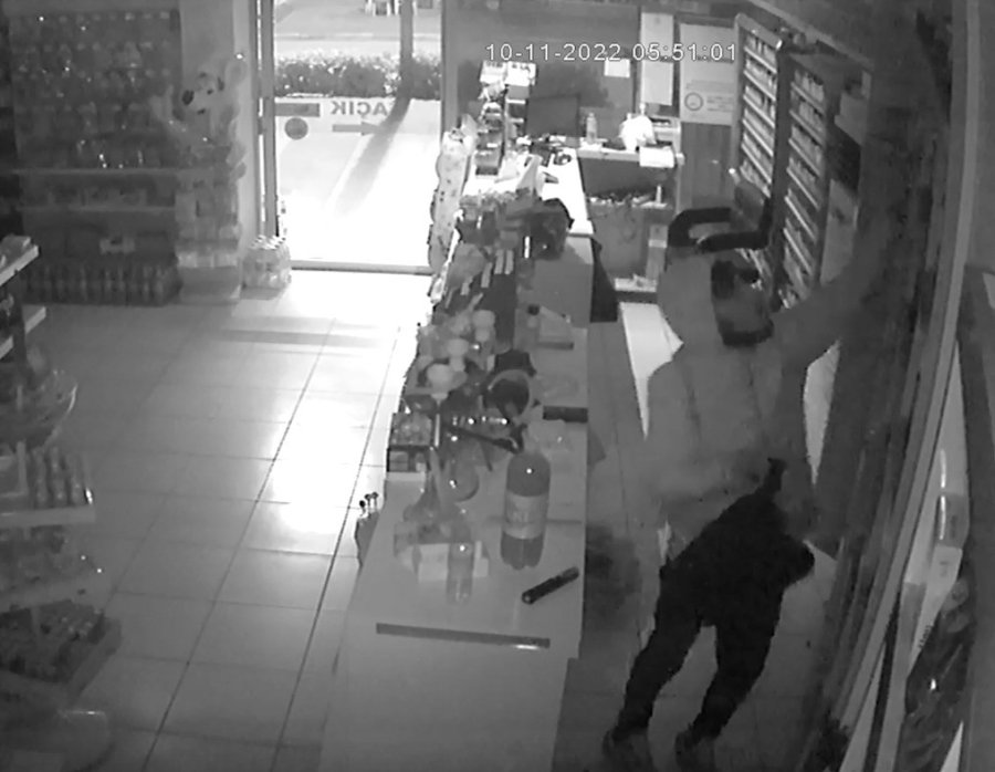 Antalya’da Levyeli Hırsız Durdurulamıyor