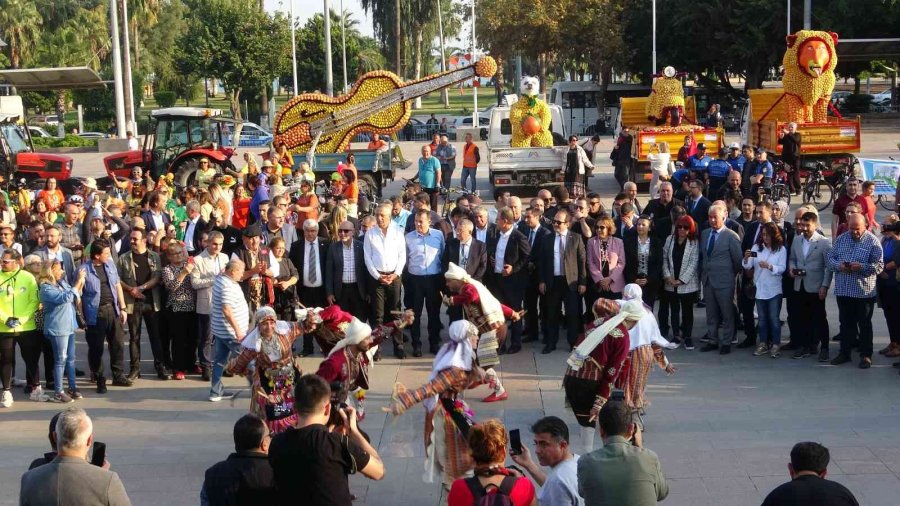 Narenciye Festivali’nin Kortej Yürüyüşü Yapıldı