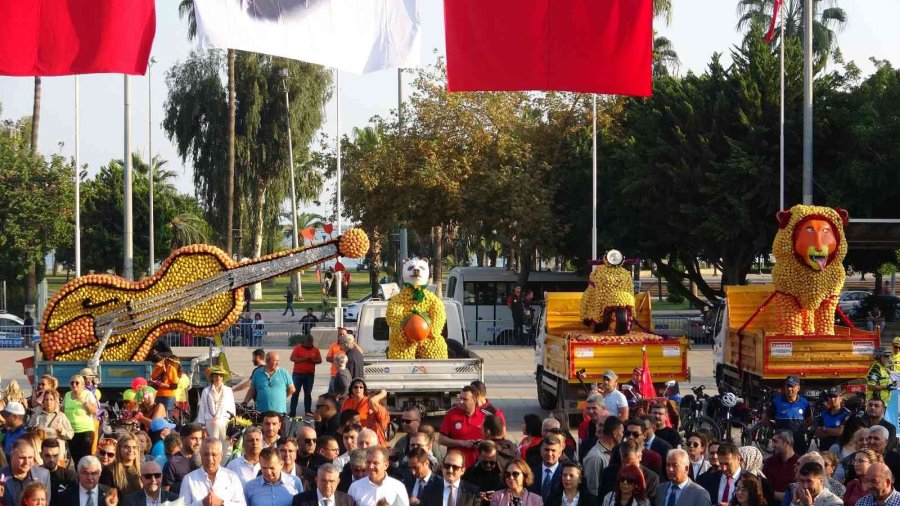 Narenciye Festivali’nin Kortej Yürüyüşü Yapıldı