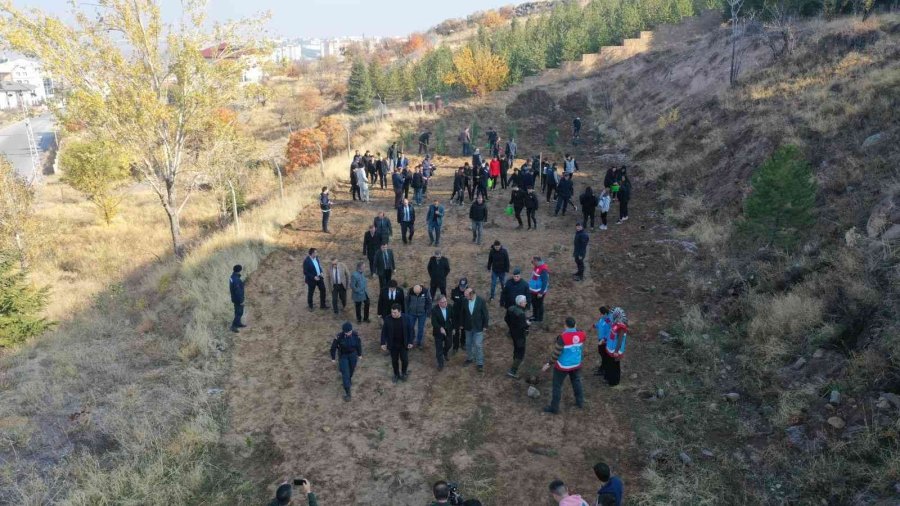 Hacılar’da Bin 111 Fidan Toprakla Buluştu