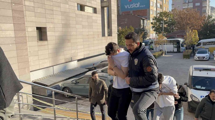 Dolandırıcılık Zanlısı Kadınlardan İlginç İşaret Ve Sözler