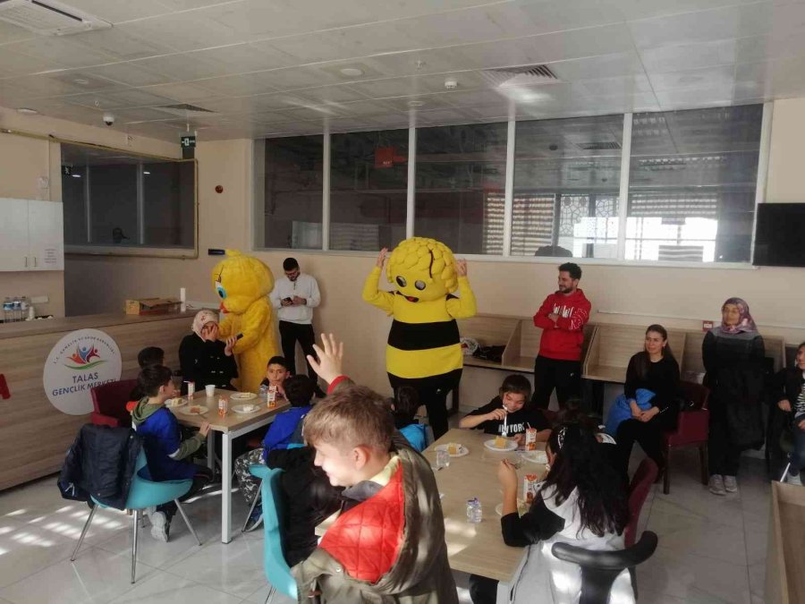 Erü’de ’tohum Toprağa, Engelli Topluma Emanet’ Etkinliği