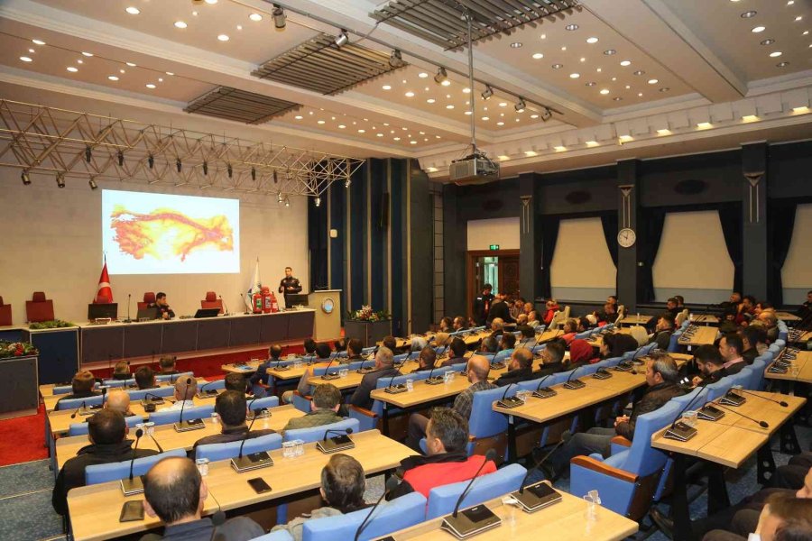 Büyükşehirden Personele Yangın, Deprem Ve Trafik Kazaları’ Eğitimi