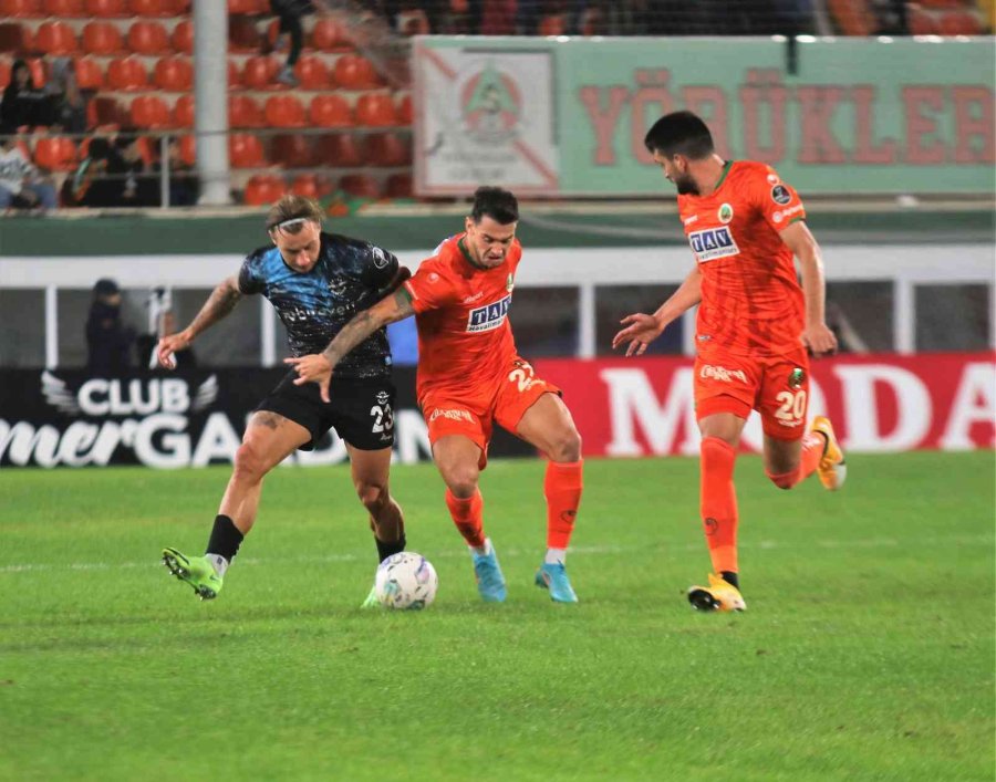 Spor Toto Süper Lig: Corendon Alanyaspor: 0 - Adana Demirspor: 0 (maç Sonucu)