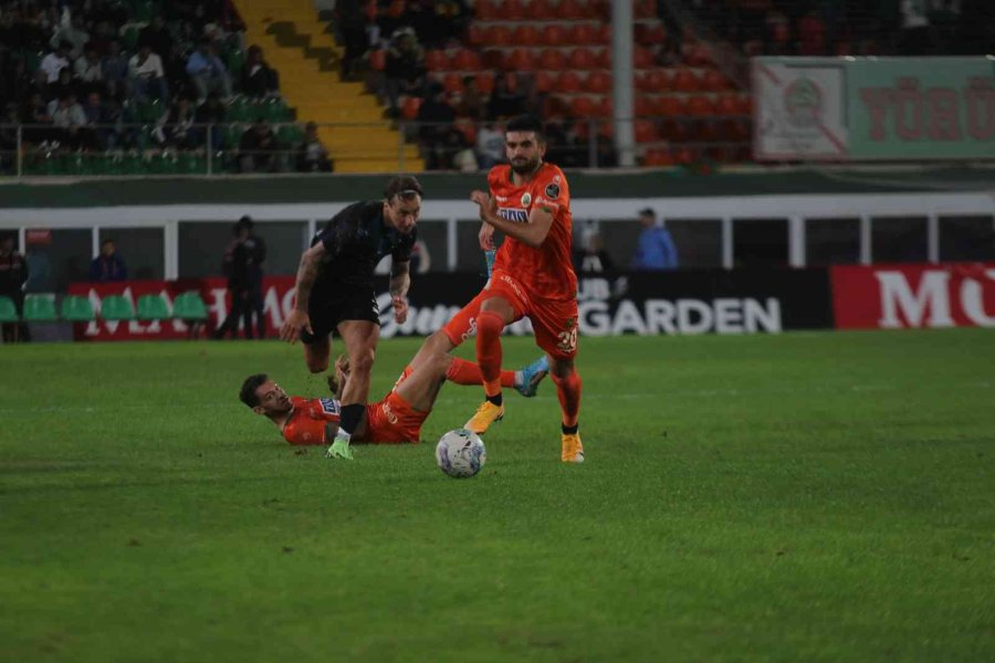Spor Toto Süper Lig: Corendon Alanyaspor: 0 - Adana Demirspor: 0 (maç Sonucu)