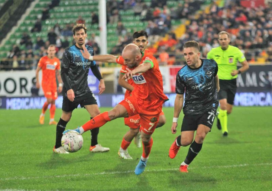 Spor Toto Süper Lig: Corendon Alanyaspor: 0 - Adana Demirspor: 0 (maç Sonucu)