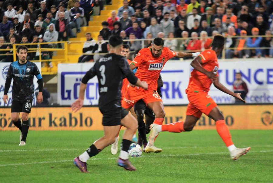 Spor Toto Süper Lig: Corendon Alanyaspor: 0 - Adana Demirspor: 0 (maç Sonucu)