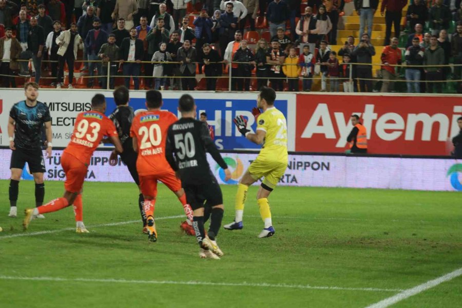Spor Toto Süper Lig: Corendon Alanyaspor: 0 - Adana Demirspor: 0 (maç Sonucu)