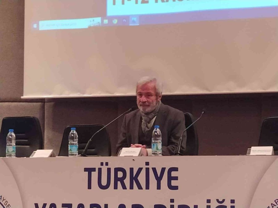 D. Mehmet Doğan: "tarihsiz Şehirler Talihsiz Şehirlerdir"