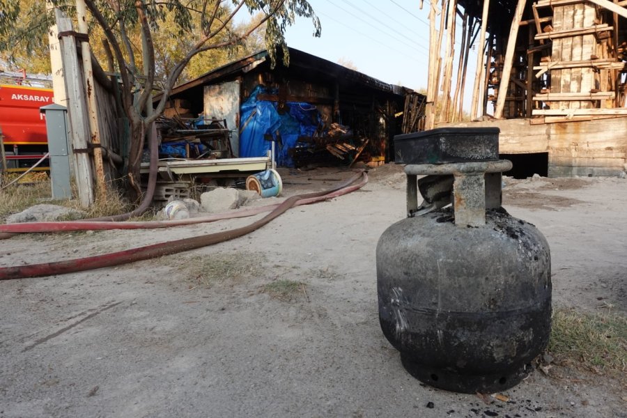 Sahibinin İçinde Kaynak Yaptığı Müştemilat Yandı