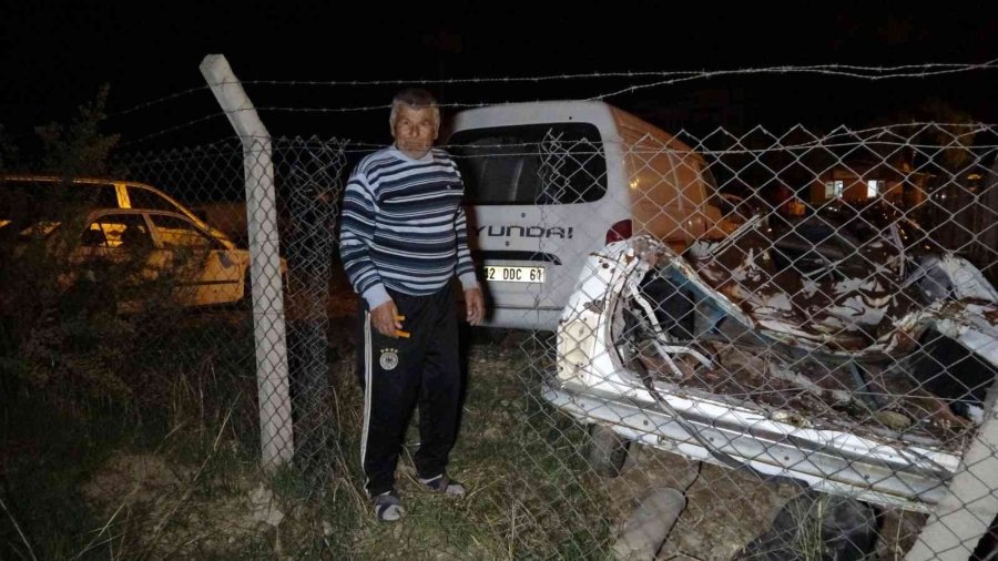 Yedieminden Motosiklet Çaldılar, Satmaya Kalkışınca Yakalandılar