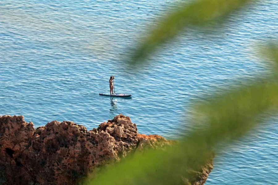 Antalya’da Kasım Ayı Ortasında Türkiye’yi Kıskandıran Görüntüler Yaşandı