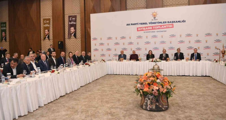 Başkan Büyükkılıç, Gaziantep’te Ak Parti Yerel Yönetimler Başkanlığı İstişare Toplantısı’na Katıldı