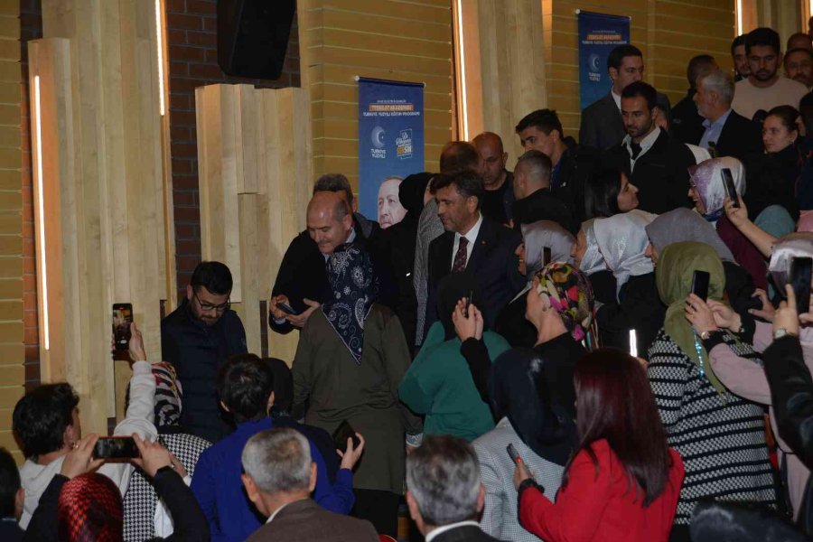 Bakan Soylu: “kılıçdaroğlu Düşmüş Bir Lgbt Peşine. Böyle Anlayışı Ortaya Koyan Bir Siyasi Parti Lideri Olur Mu”