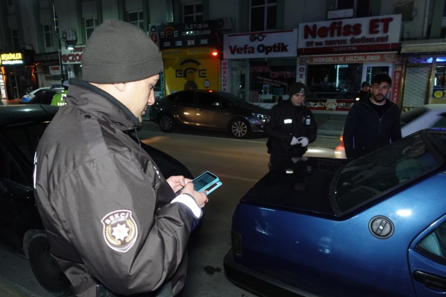 Uygulamalarda Yakalanan 32 Şahıstan 12’si Tutuklandı