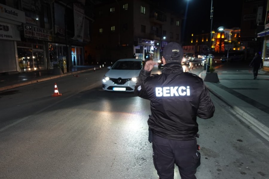 Uygulamalarda Yakalanan 32 Şahıstan 12’si Tutuklandı