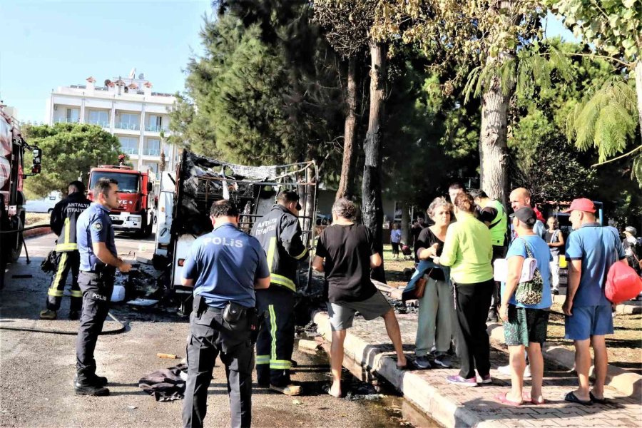 Alev Alev Yanan Karavanda Dinlenen Kadın Ölümden Döndü