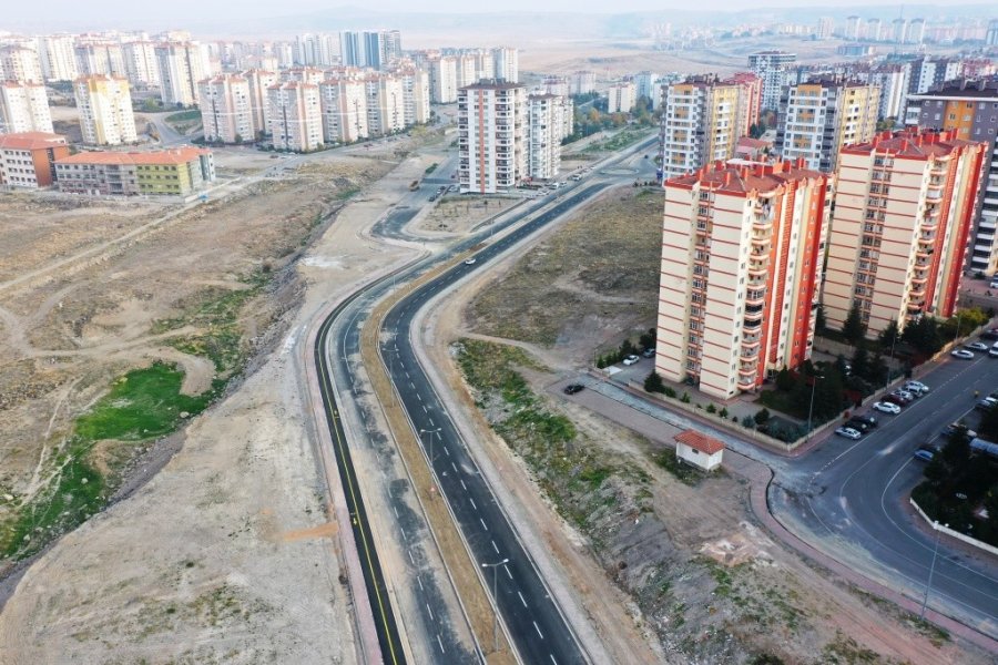 Başkan Çolakbayrakdar: "vatandaşlarımıza, Daha Güzel Yaşam Olanaklarını Sağlıyoruz"