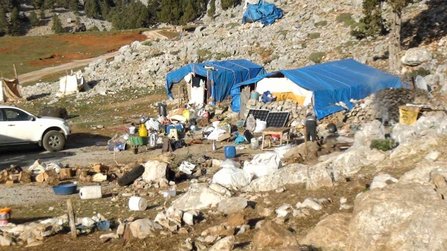 Antalya’da Yörüklerin Yayladan Dönüşü Başladı