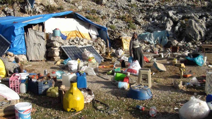 Antalya’da Yörüklerin Yayladan Dönüşü Başladı