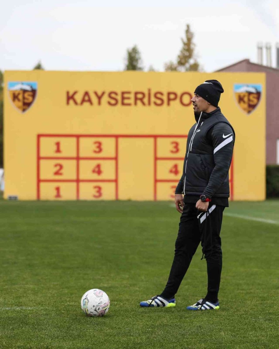 Kayserispor’da Kamp Kadrosu Belli Oldu