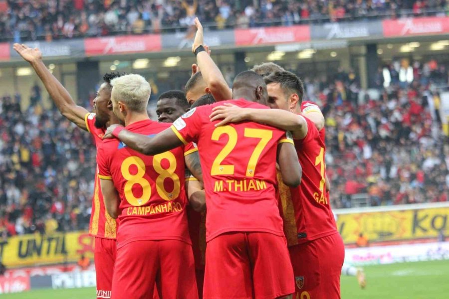 Spor Toto Süper Lig: Kayserispor: 1 - Konyaspor: 2 (maç Devam Ediyor)