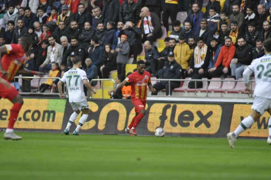 Spor Toto Süper Lig: Kayserispor: 1 - Konyaspor: 2 (maç Devam Ediyor)