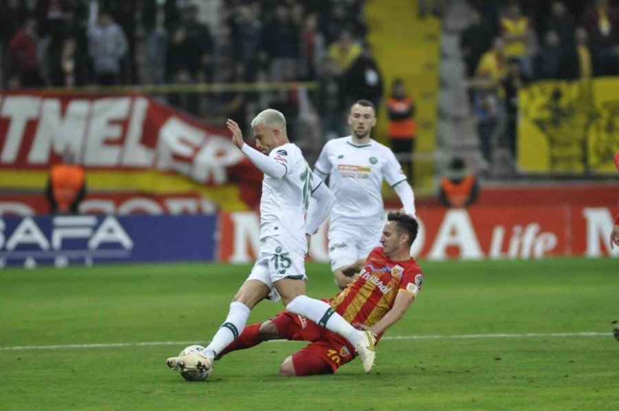 Spor Toto Süper Lig: Kayserispor: 1 - Konyaspor: 2 (ilk Yarı)