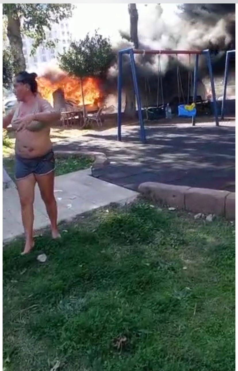 Alev Alev Yanan Karavanda Dinlenen Kadın Ölümden Döndü