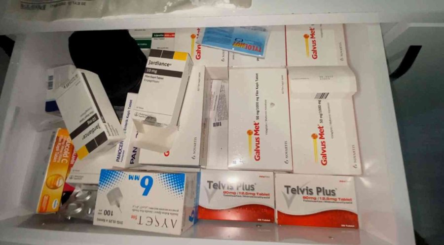 Uyuşturucu Taciri Sahte Hekimin Ruhsatsız Diş Kliniği, Profesyonel Hastaneyi Aratmadı