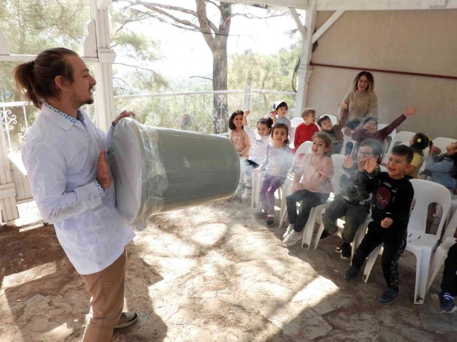 Anaokulu Çocukları Ve Aileleri Bilim Şenliği’nde Buluştu