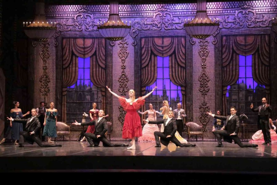 Antalya Devlet Opera Ve Balesi,’kamelyalı Kadın’ Eserini Bu Sezon Son Kez Sahneliyor