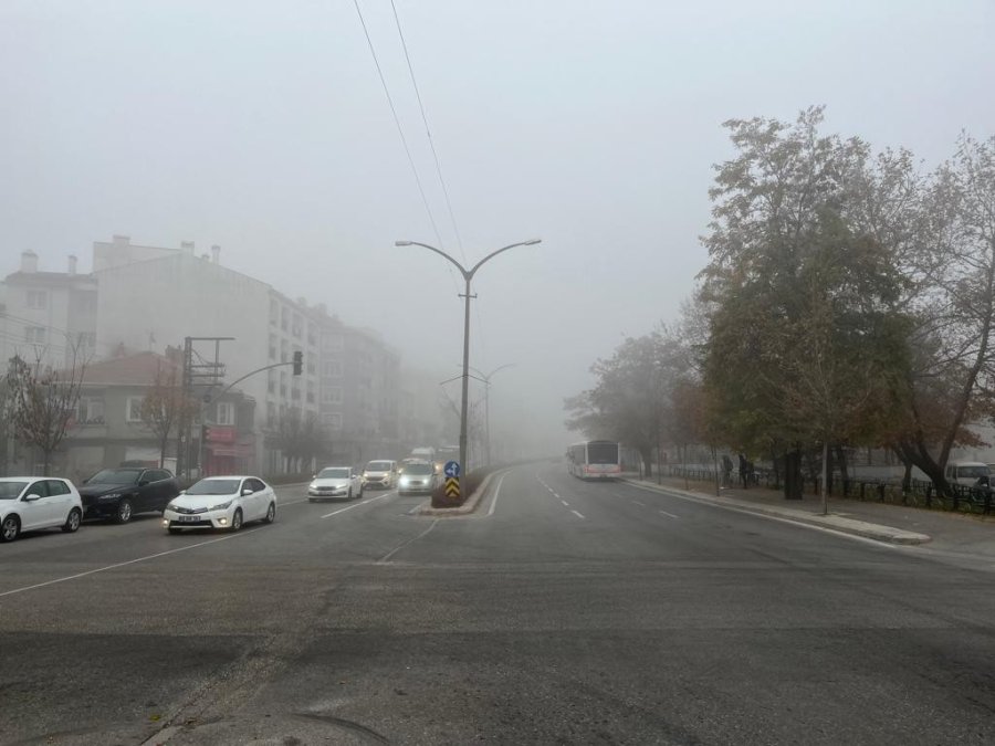 Yüksek Bölgeler Güne ‘sis’ Altında Başladı