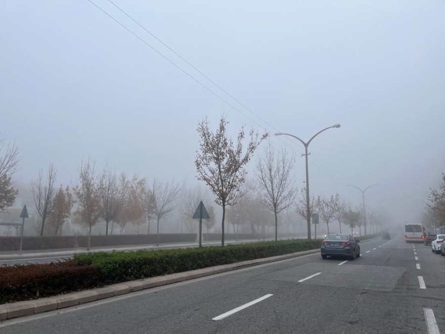 Yüksek Bölgeler Güne ‘sis’ Altında Başladı