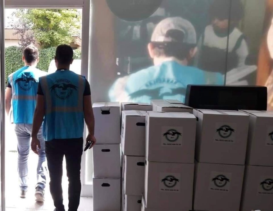 5 Yılda 15 Bin Erzak Kolisi Dertlere Derman Oldu