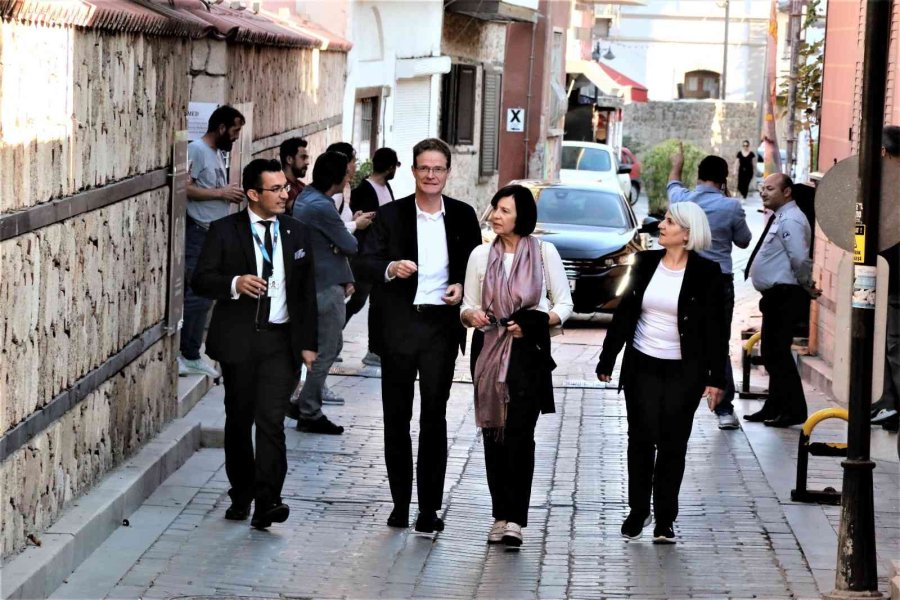 Ab Türkiye Delegasyonu Başkanı Büyükelçi Meyer-landrut, Terör Saldırısını Kınadı